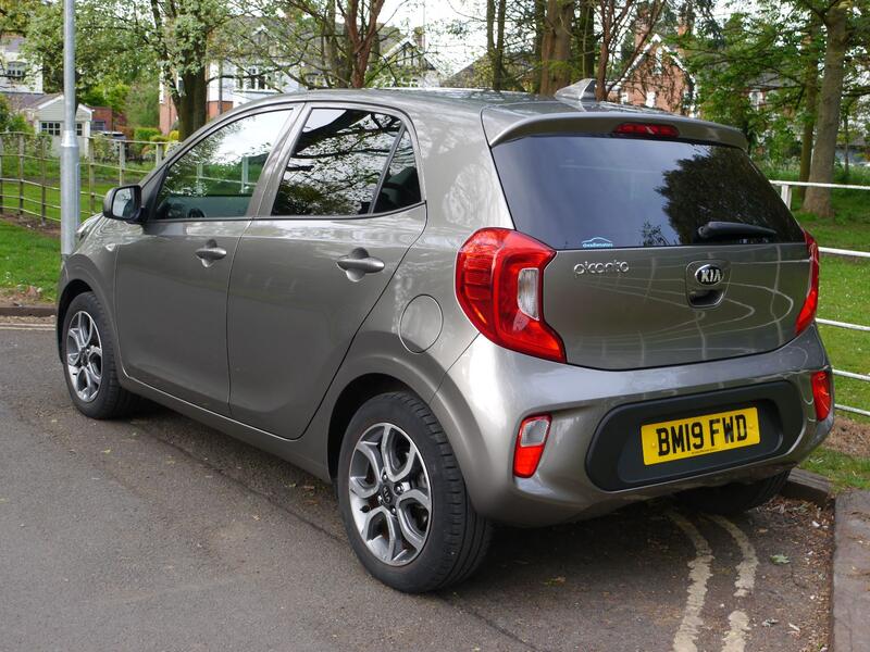 View KIA PICANTO 1.0 Titanium Edition