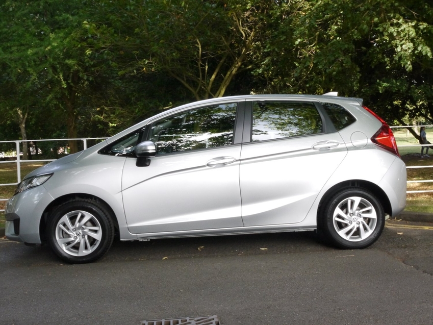 View HONDA JAZZ I-VTEC SE