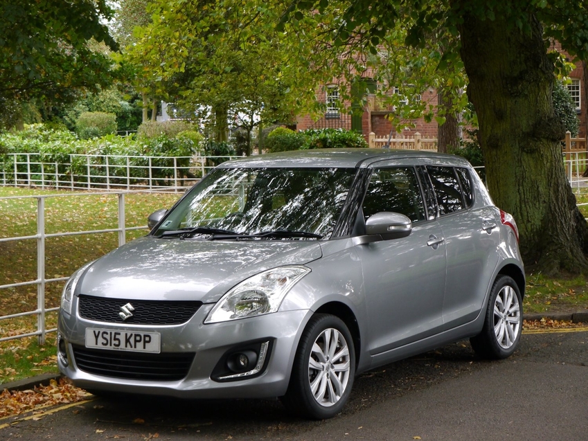 View SUZUKI SWIFT SZ4