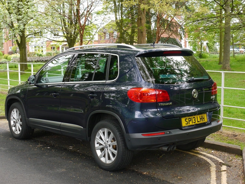 View VOLKSWAGEN TIGUAN TDi 140 BlueMotion Start-Stop BlueMotion Tech SE