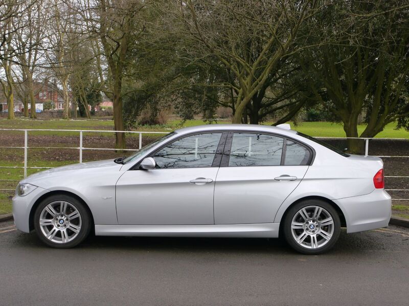 View BMW 3 SERIES 320D M SPORT