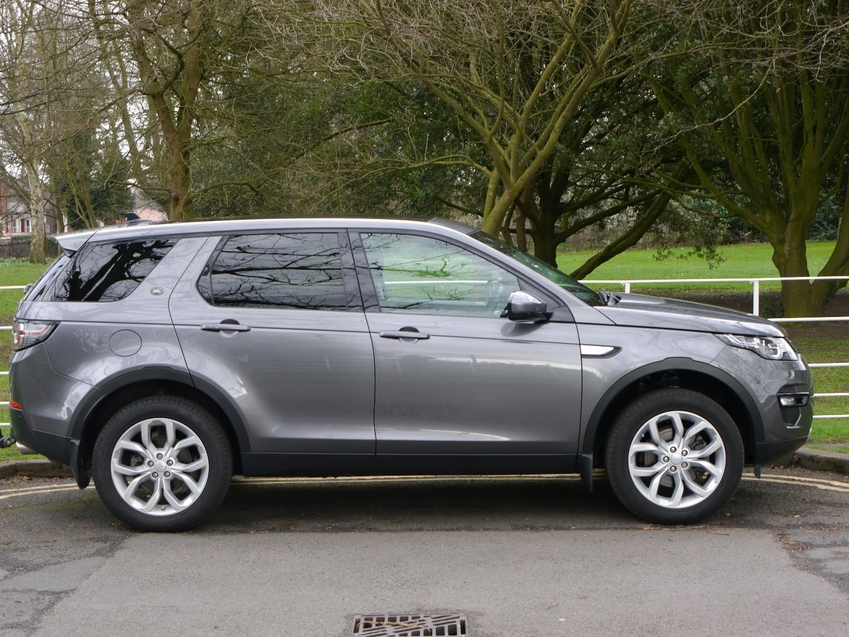 LAND ROVER DISCOVERY SPORT